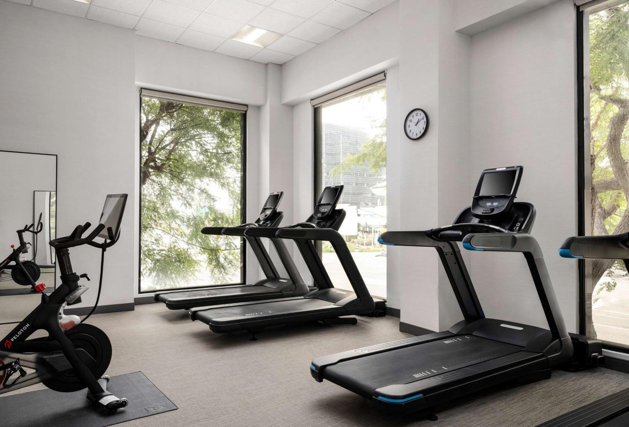 Zessa Orange County Airport, A Doubletree By Hilton 3* Santa Ana