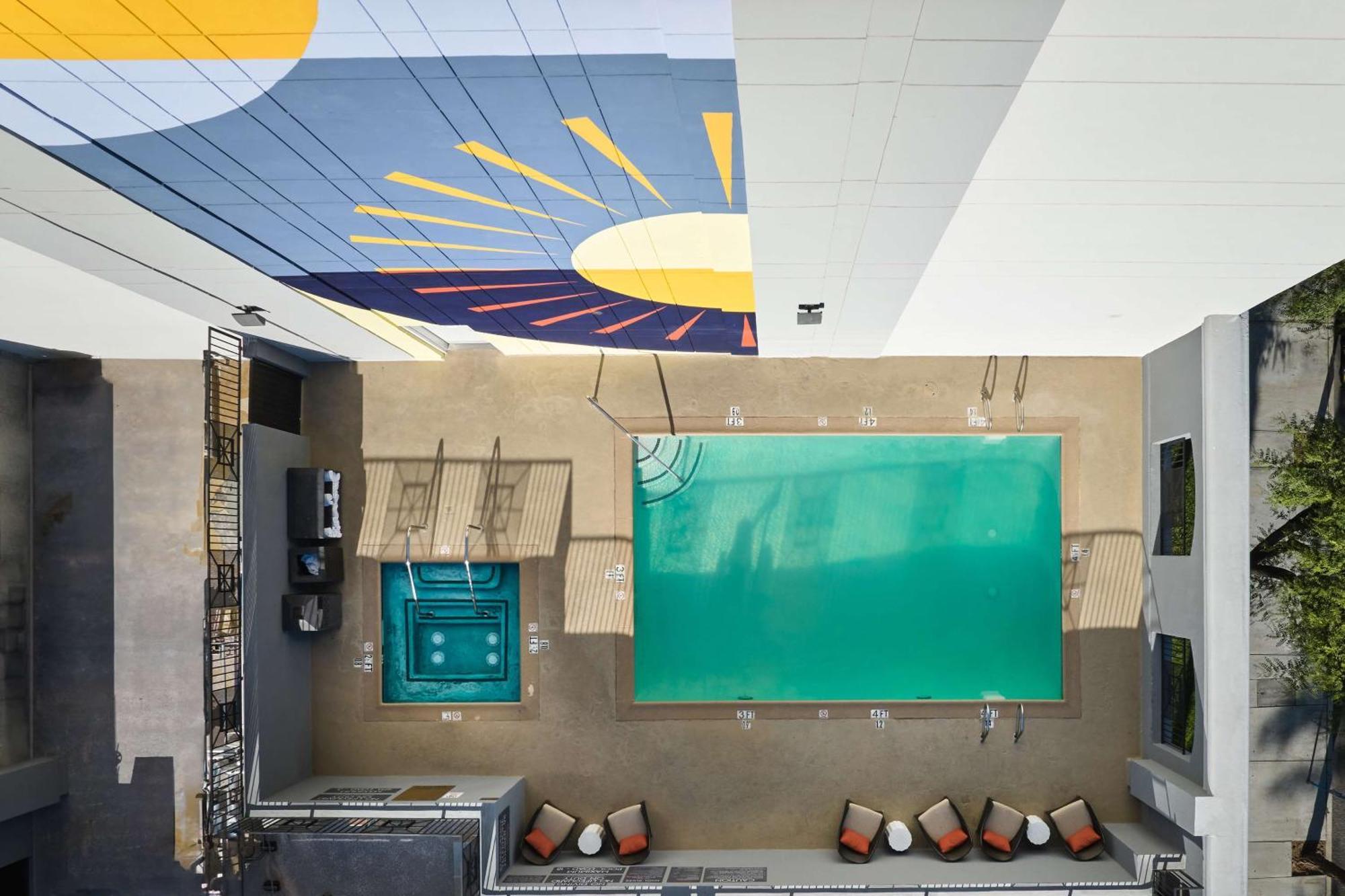 Zessa Orange County Airport, A Doubletree By Hilton Santa Ana