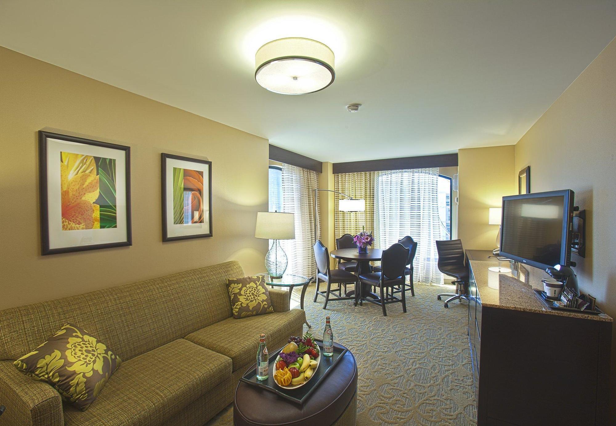 Zessa Orange County Airport, A Doubletree By Hilton Santa Ana