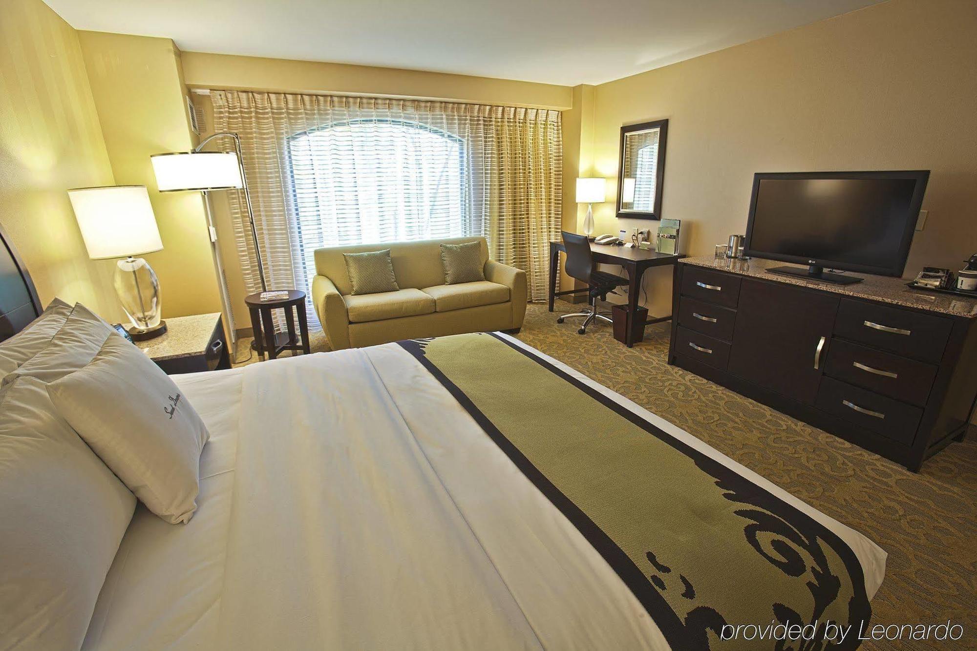 Zessa Orange County Airport, A Doubletree By Hilton 3* Santa Ana